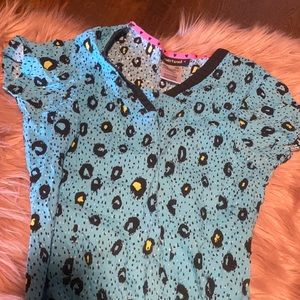 Heart soul cheetah print scrub top